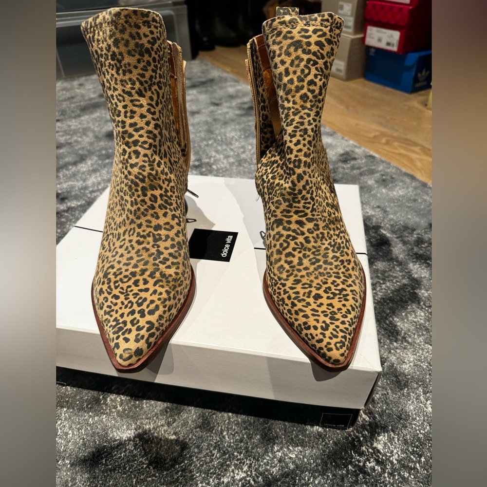 Dolce Vita Sammy leopard print bootie